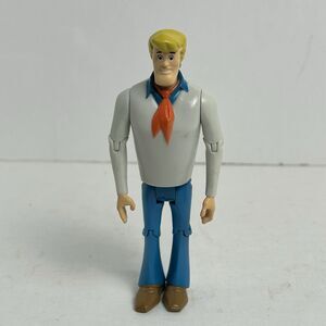 Vintage Hanna Barbera Scooby-Doo Fred Action Figure Poseable 5” 2001
